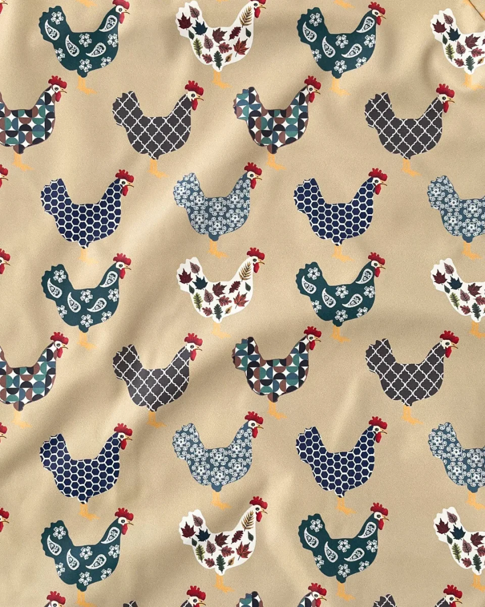 TABLIER d’art et de cuisine imperméable pour enfant (4 à 7 ans) : Poules à la ferme (collection farmhouse) – Image 2